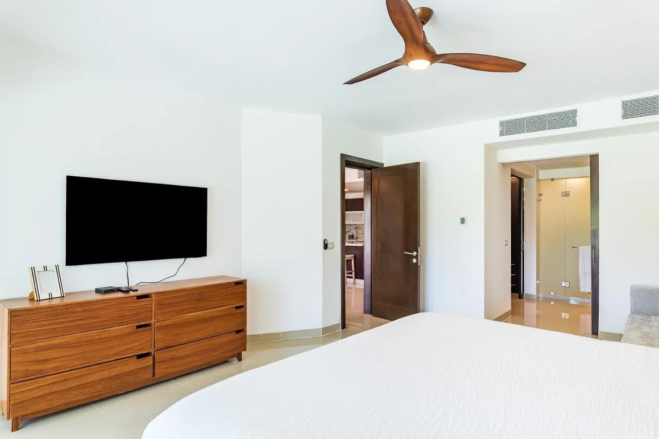 Apartment 402N Casa Lucerna Apts Playa del Carmen Mexico