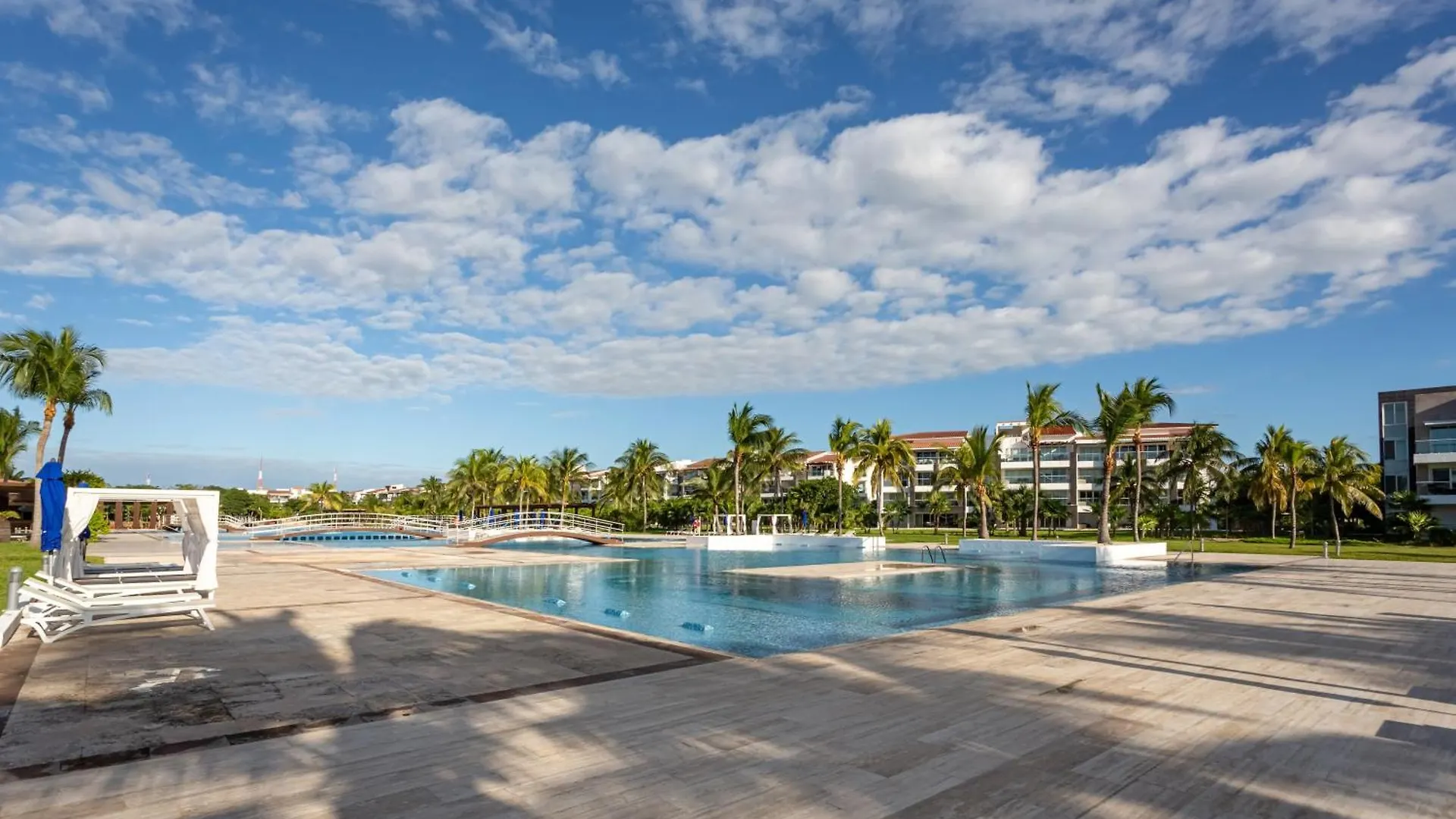 Apartment 402N Casa Lucerna Apts Playa del Carmen Mexico