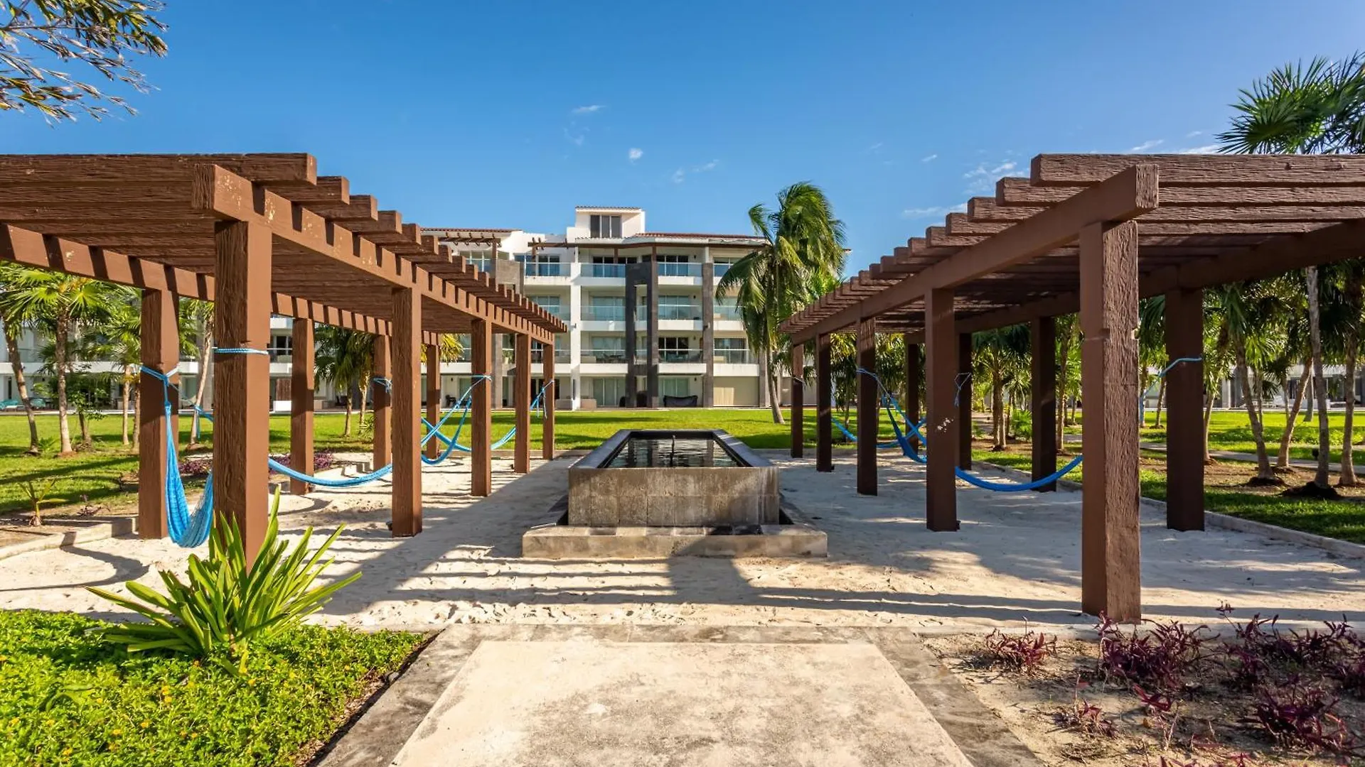 Apartment 402N Casa Lucerna Apts Playa del Carmen Mexico